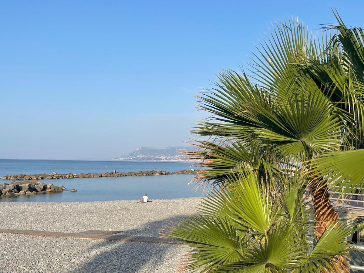 Apartament Casa Aiga Marina Ventimiglia Zewnętrze zdjęcie